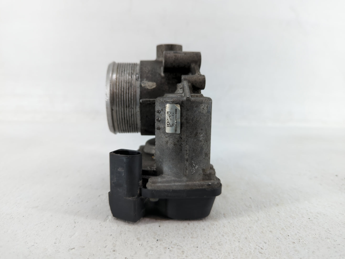 2007-2016 Volkswagen Eos Throttle Body P/N:06F 133 062 J Fits OEM Used Auto Parts - Oemusedautoparts1.com