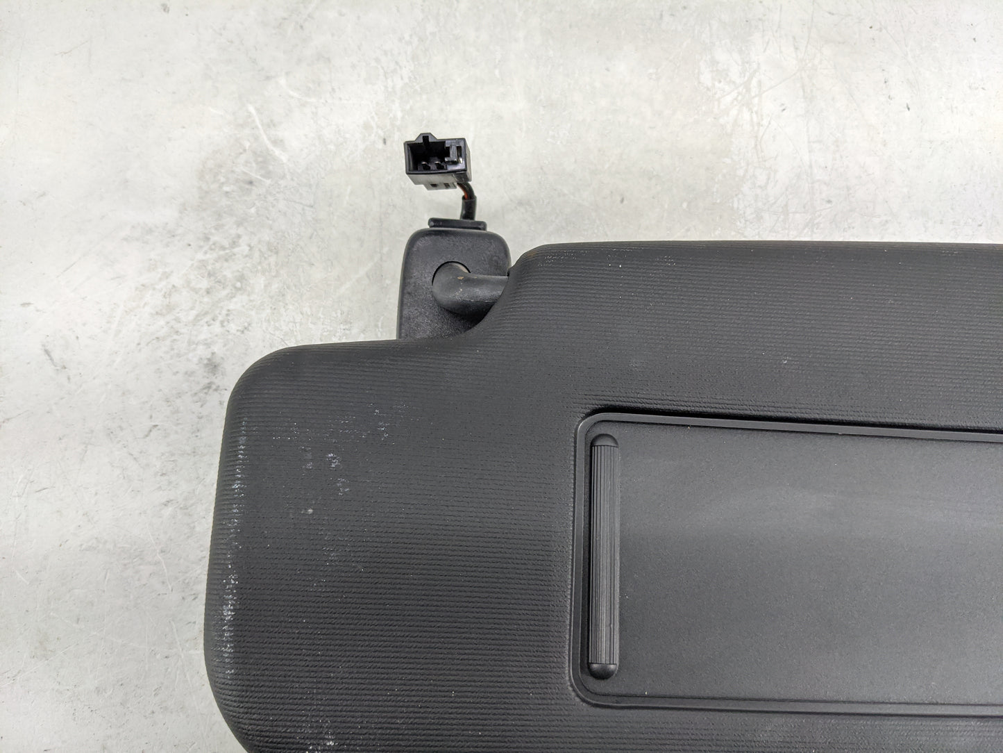 2006-2011 Volkswagen Golf Sun Visor Shade Replacement Driver Left Mirror Fits Fits 2006 2007 2010 2011 OEM Used Auto Parts -