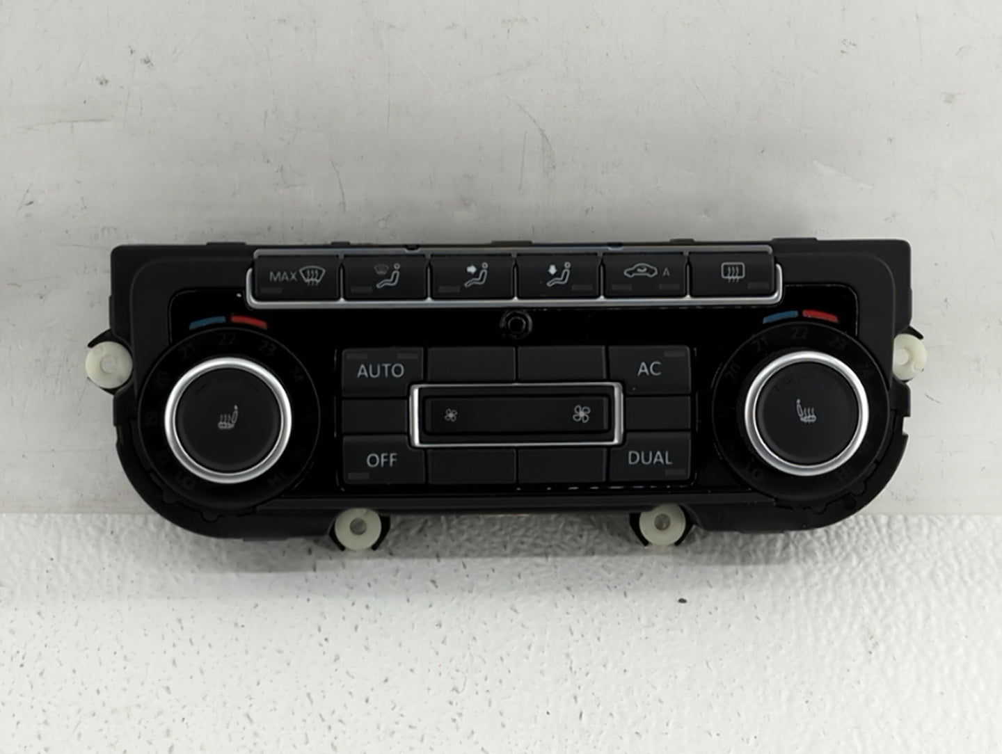 2010-2011 Volkswagen Golf Climate Control Module Temperature AC/Heater Replacement P/N:5K0 907 044 BT 3C8 907 336AJ Fits OEM