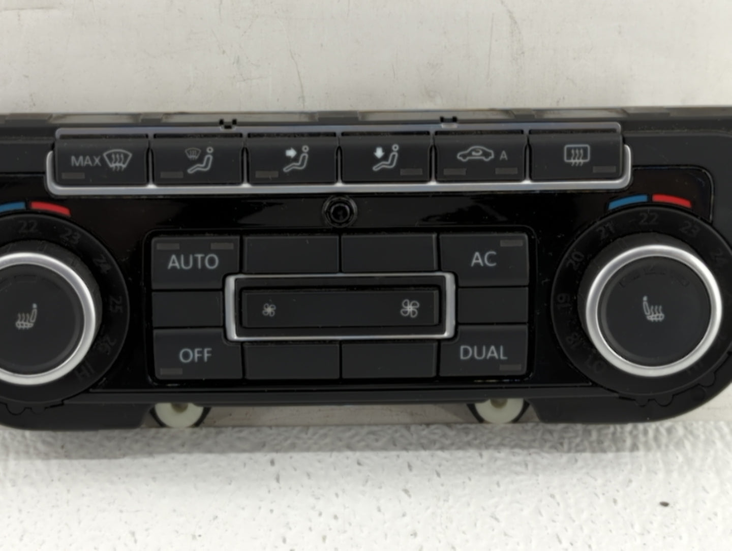 2010-2011 Volkswagen Golf Climate Control Module Temperature AC/Heater Replacement P/N:5K0 907 044 BT 3C8 907 336AJ Fits OEM