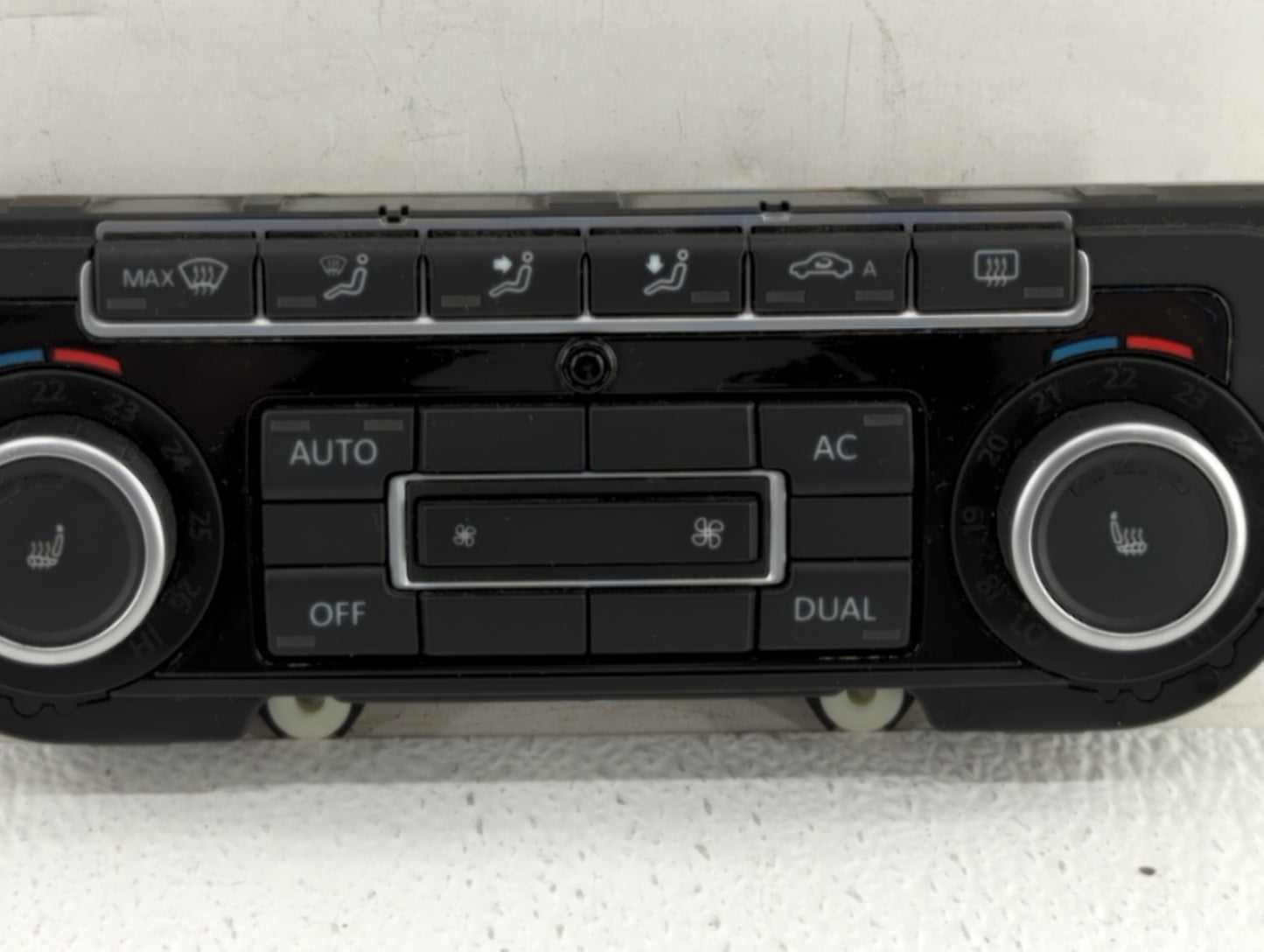 2010-2011 Volkswagen Golf Climate Control Module Temperature AC/Heater Replacement P/N:5K0 907 044 BT 3C8 907 336AJ Fits OEM
