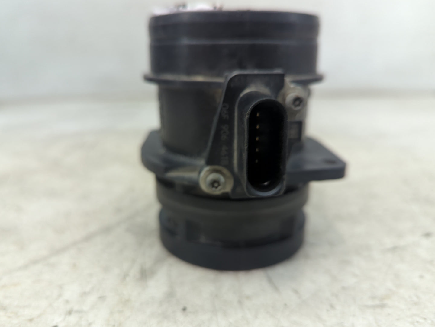 Volkswagen Golf Gti Mass Air Flow Meter Maf - Oemusedautoparts1.com