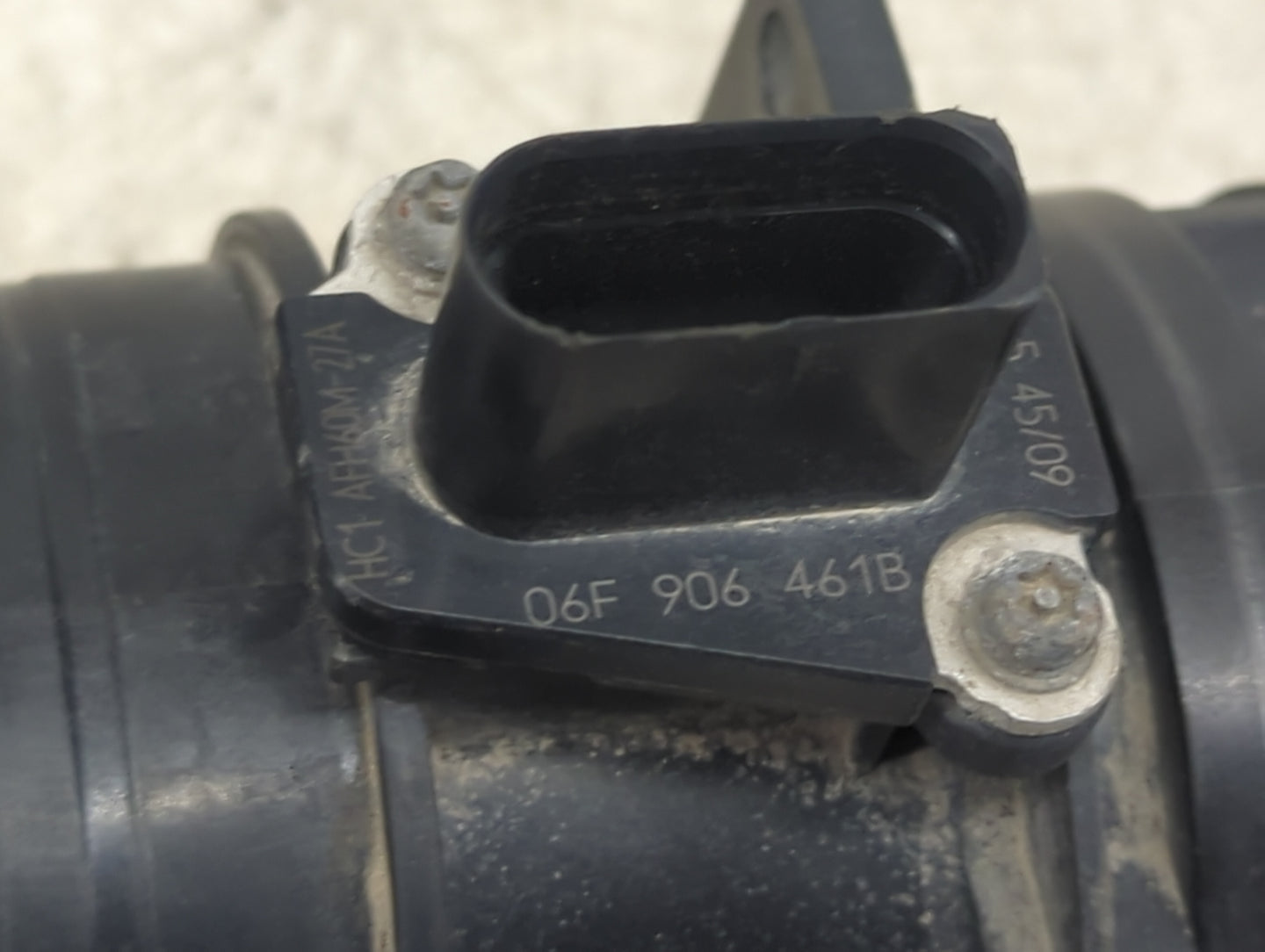 Volkswagen Golf Gti Mass Air Flow Meter Maf - Oemusedautoparts1.com
