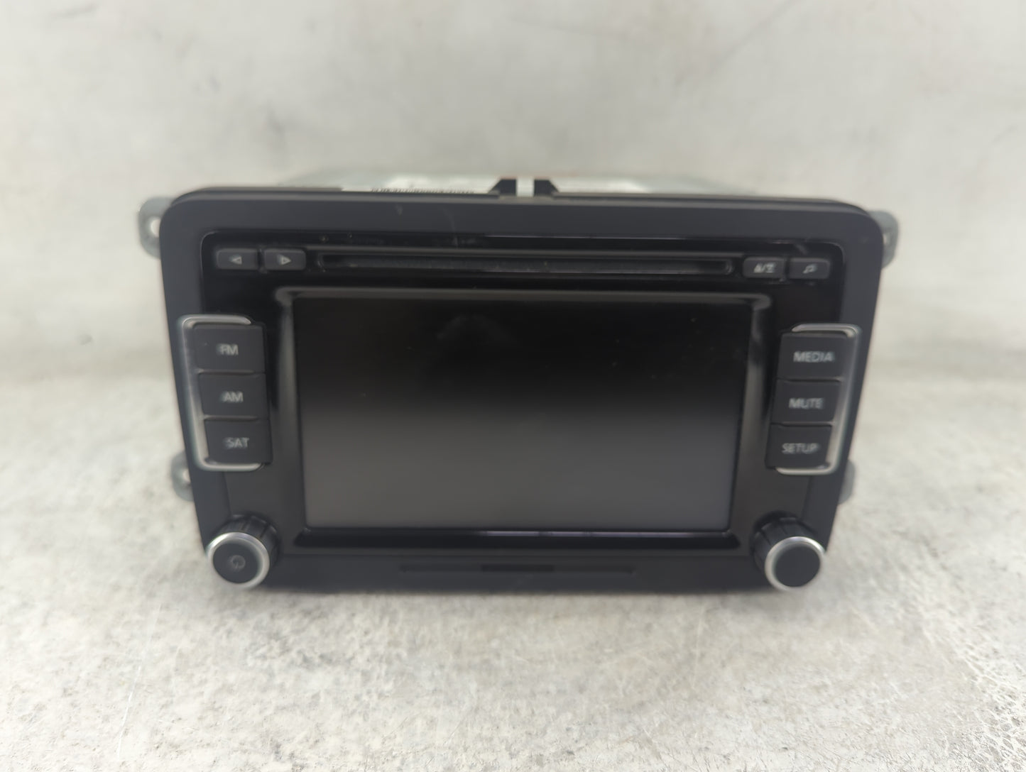 2010 Volkswagen Golf Gti Radio AM FM Cd Player Receiver Replacement P/N:1K0035180AC 28242585 Fits OEM Used Auto Parts - Oemu