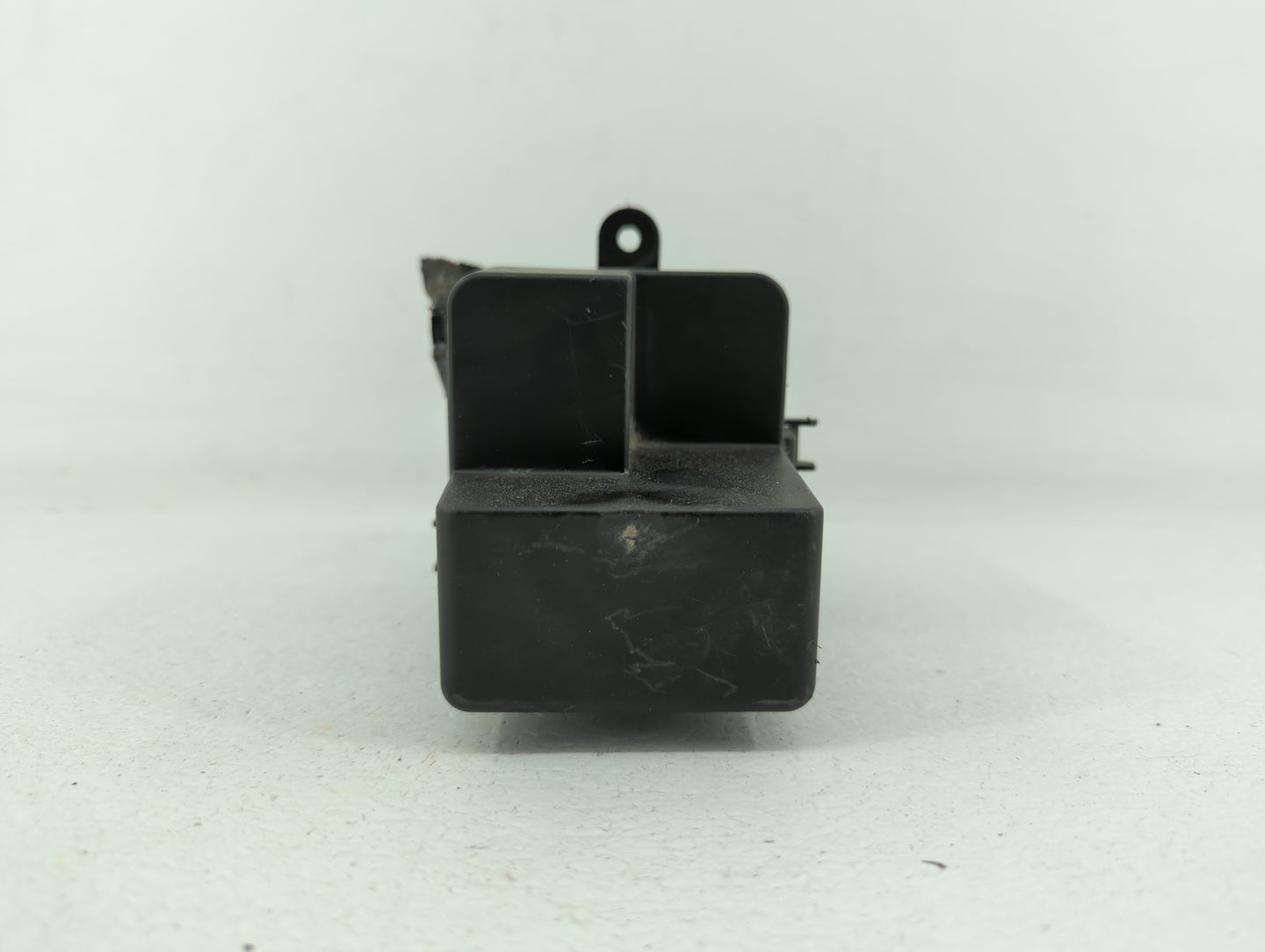 2006-2014 Volkswagen Gti Fusebox Fuse Box Panel Relay Module P/N:453655150 5C0.937.819L Fits OEM Used Auto Parts - Oemusedau