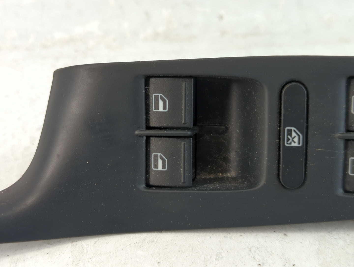 2000-2011 Volkswagen Jetta Master Power Window Switch Replacement Driver Side Left P/N:1K4 959 857 C Fits OEM Used Auto Part