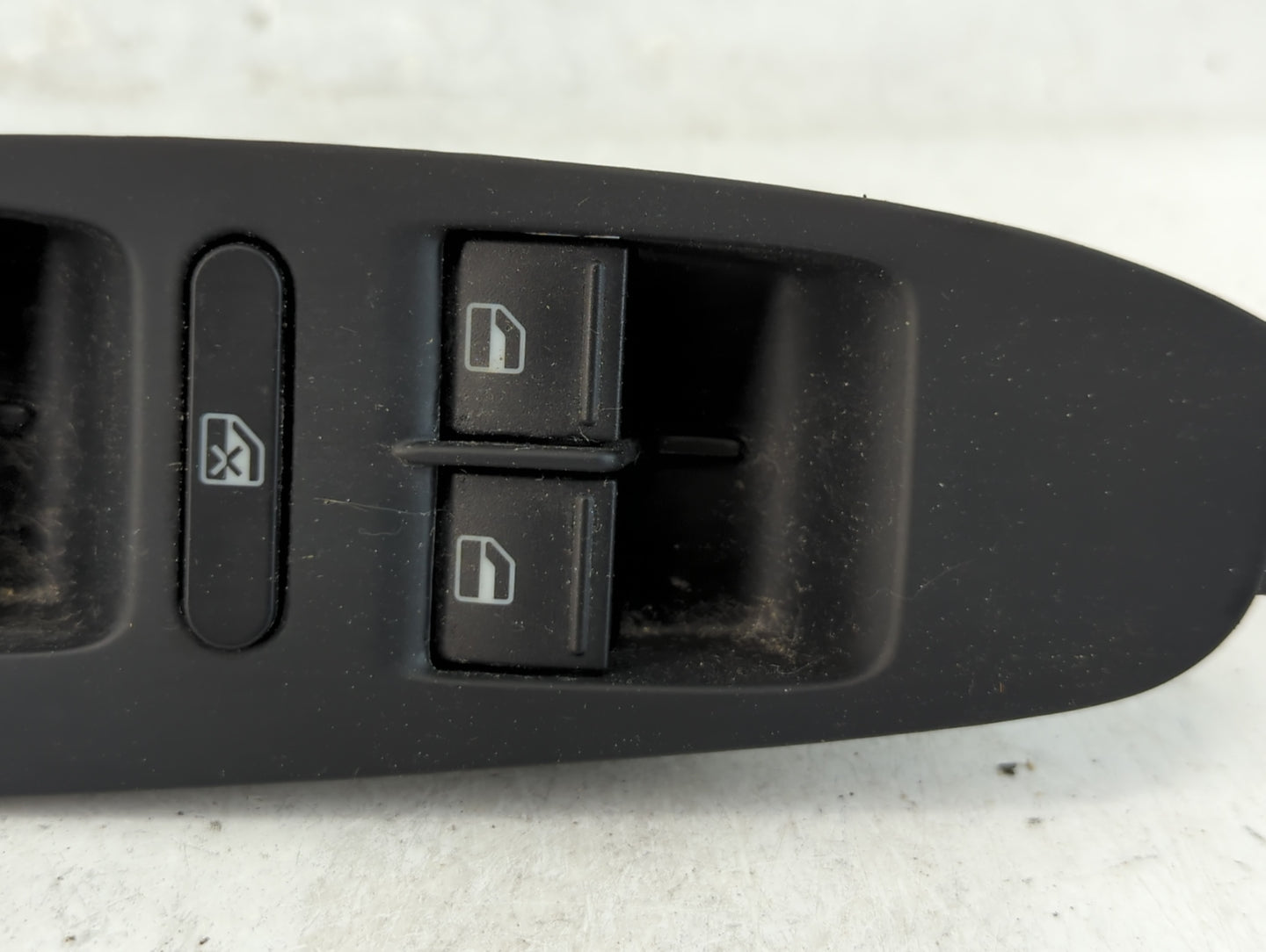 2000-2011 Volkswagen Jetta Master Power Window Switch Replacement Driver Side Left P/N:1K4 959 857 C Fits OEM Used Auto Part