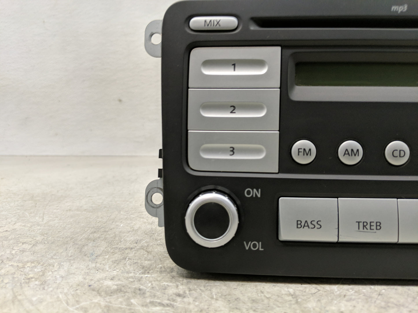 2010 Volkswagen Jetta Radio AM FM Cd Player Receiver Replacement P/N:1K0 035 161 D Fits OEM Used Auto Parts - Oemusedautopar