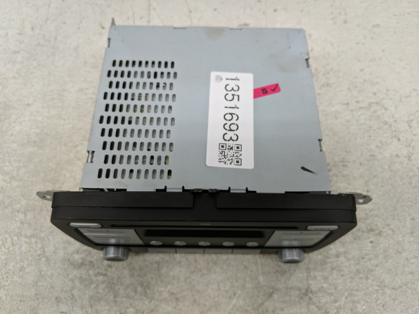 2010 Volkswagen Jetta Radio AM FM Cd Player Receiver Replacement P/N:1K0 035 161 D Fits OEM Used Auto Parts - Oemusedautopar