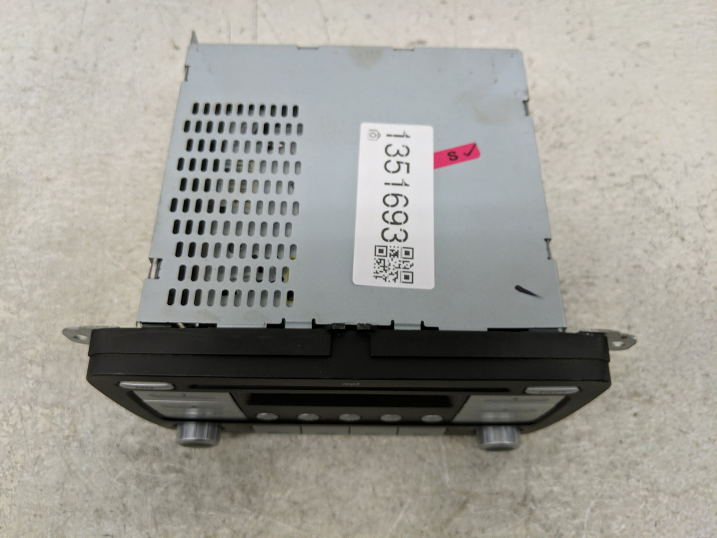 2010 Volkswagen Jetta Radio AM FM Cd Player Receiver Replacement P/N:1K0 035 161 D Fits OEM Used Auto Parts - Oemusedautopar