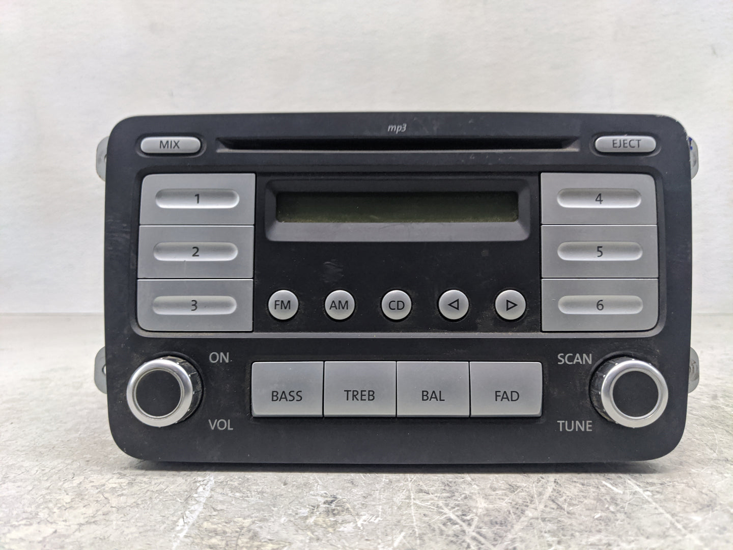 2005-2010 Volkswagen Jetta Radio AM FM Cd Player Receiver Replacement P/N:28179833 1K0 035 161 D Fits OEM Used Auto Parts - 
