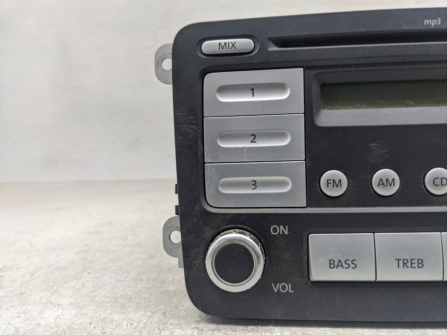 2005-2010 Volkswagen Jetta Radio AM FM Cd Player Receiver Replacement P/N:28179833 1K0 035 161 D Fits OEM Used Auto Parts - 