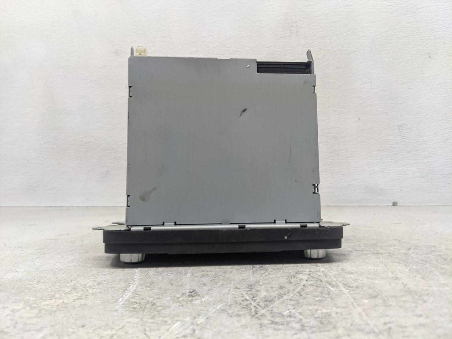 2005-2010 Volkswagen Jetta Radio AM FM Cd Player Receiver Replacement P/N:28179833 1K0 035 161 D Fits OEM Used Auto Parts - 