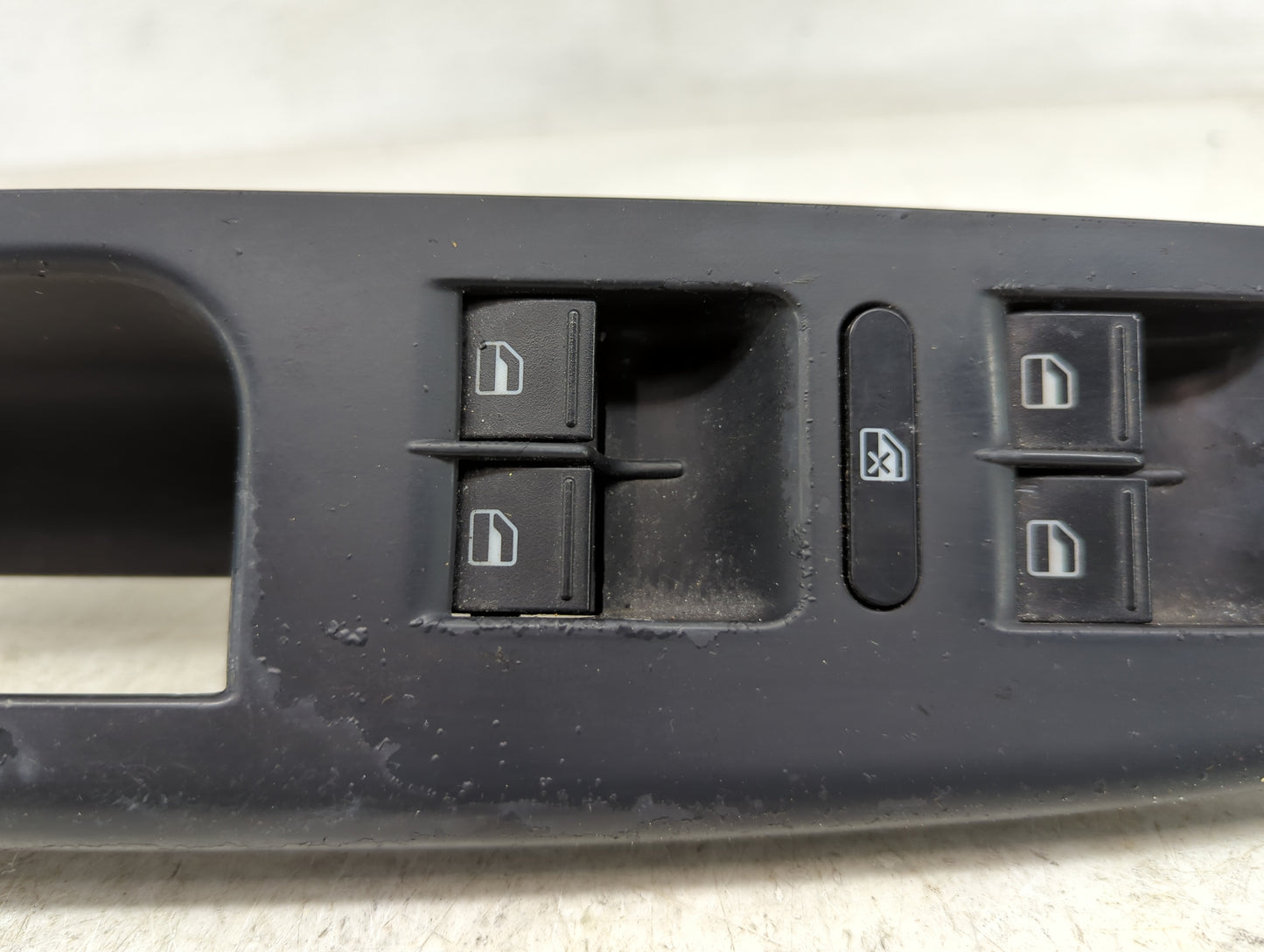 2000-2011 Volkswagen Jetta Master Power Window Switch Replacement Driver Side Left P/N:1K4868049C Fits OEM Used Auto Parts -