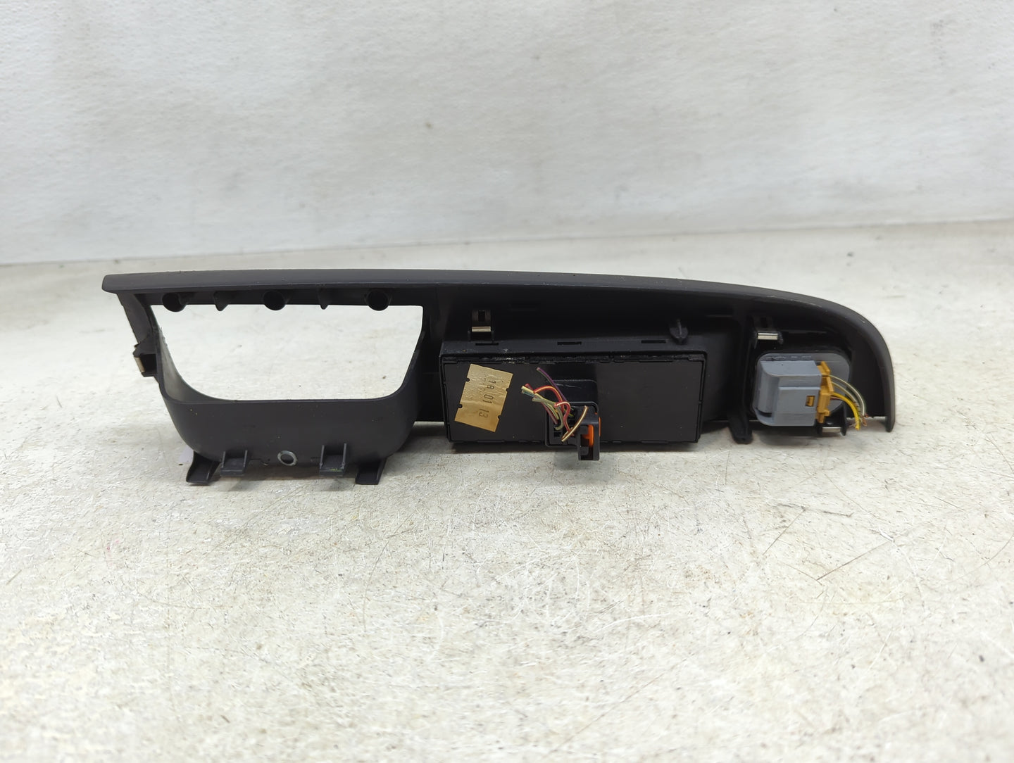 2000-2011 Volkswagen Jetta Master Power Window Switch Replacement Driver Side Left P/N:1K4868049C Fits OEM Used Auto Parts -