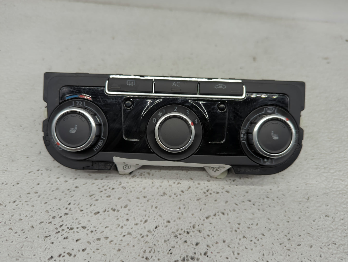 2010-2011 Volkswagen Jetta Climate Control Module Temperature AC/Heater Replacement P/N:3C8907336NZJU Fits Fits 2010 2011 OE