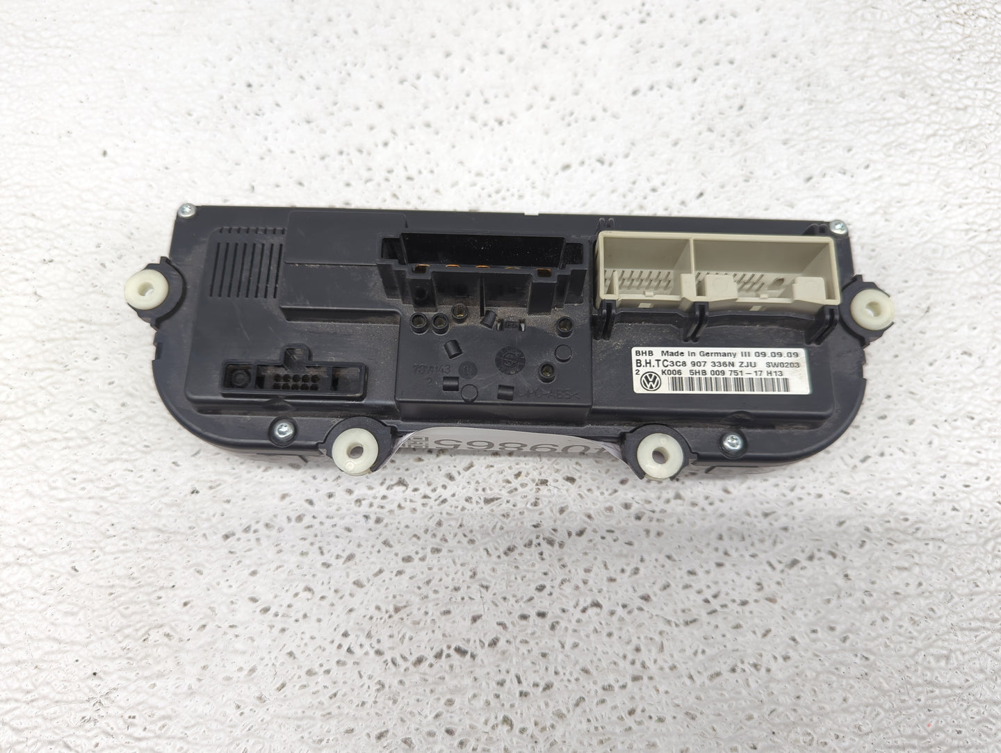 2010-2011 Volkswagen Jetta Climate Control Module Temperature AC/Heater Replacement P/N:3C8907336NZJU Fits Fits 2010 2011 OE