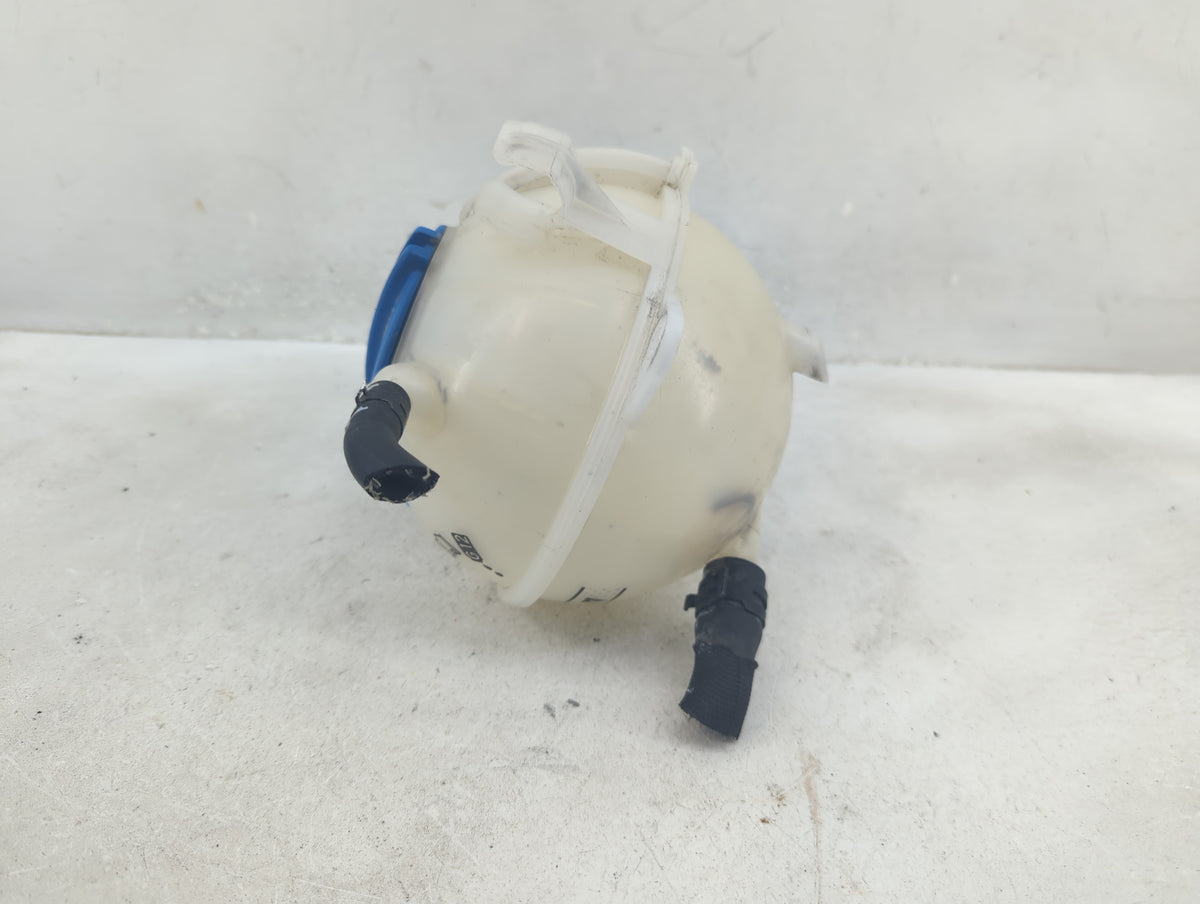 2005 Volkswagen Jetta Radiator Coolant Overflow Expansion Tank Bottle 1410384 - Oemusedautoparts1.com