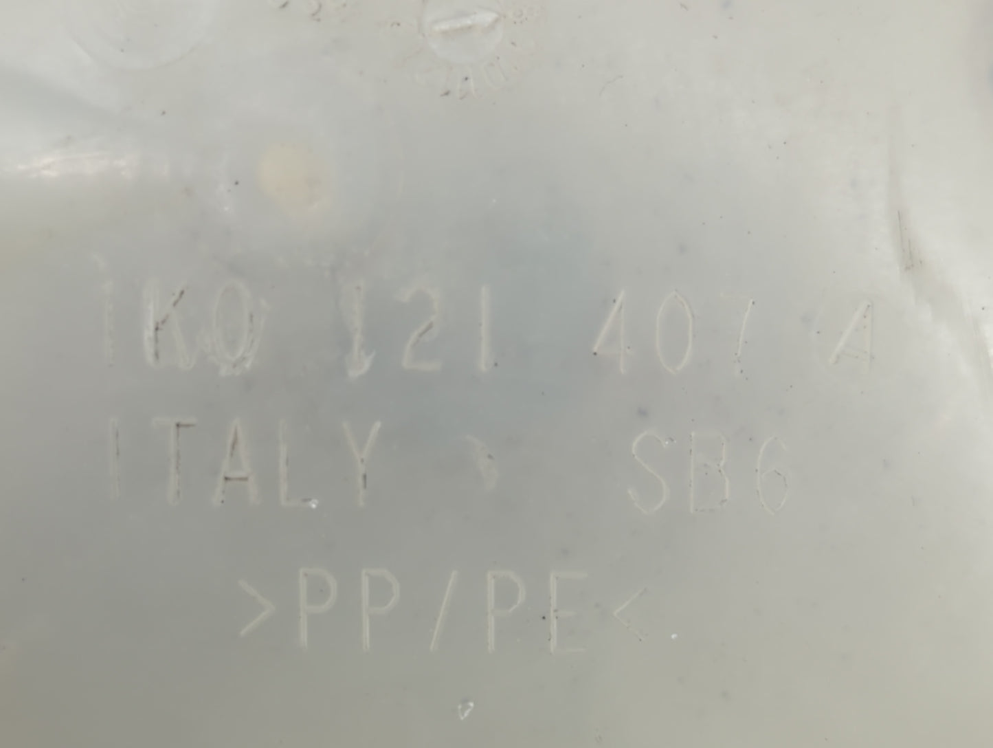 2005 Volkswagen Jetta Radiator Coolant Overflow Expansion Tank Bottle - Oemusedautoparts1.com