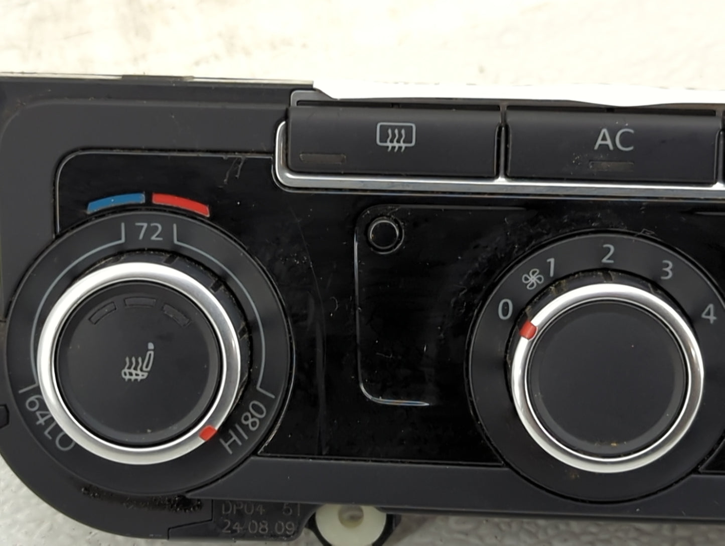 2010-2011 Volkswagen Jetta Climate Control Module Temperature AC/Heater Replacement P/N:3C8907336N 5HB009751-17 Fits OEM Use