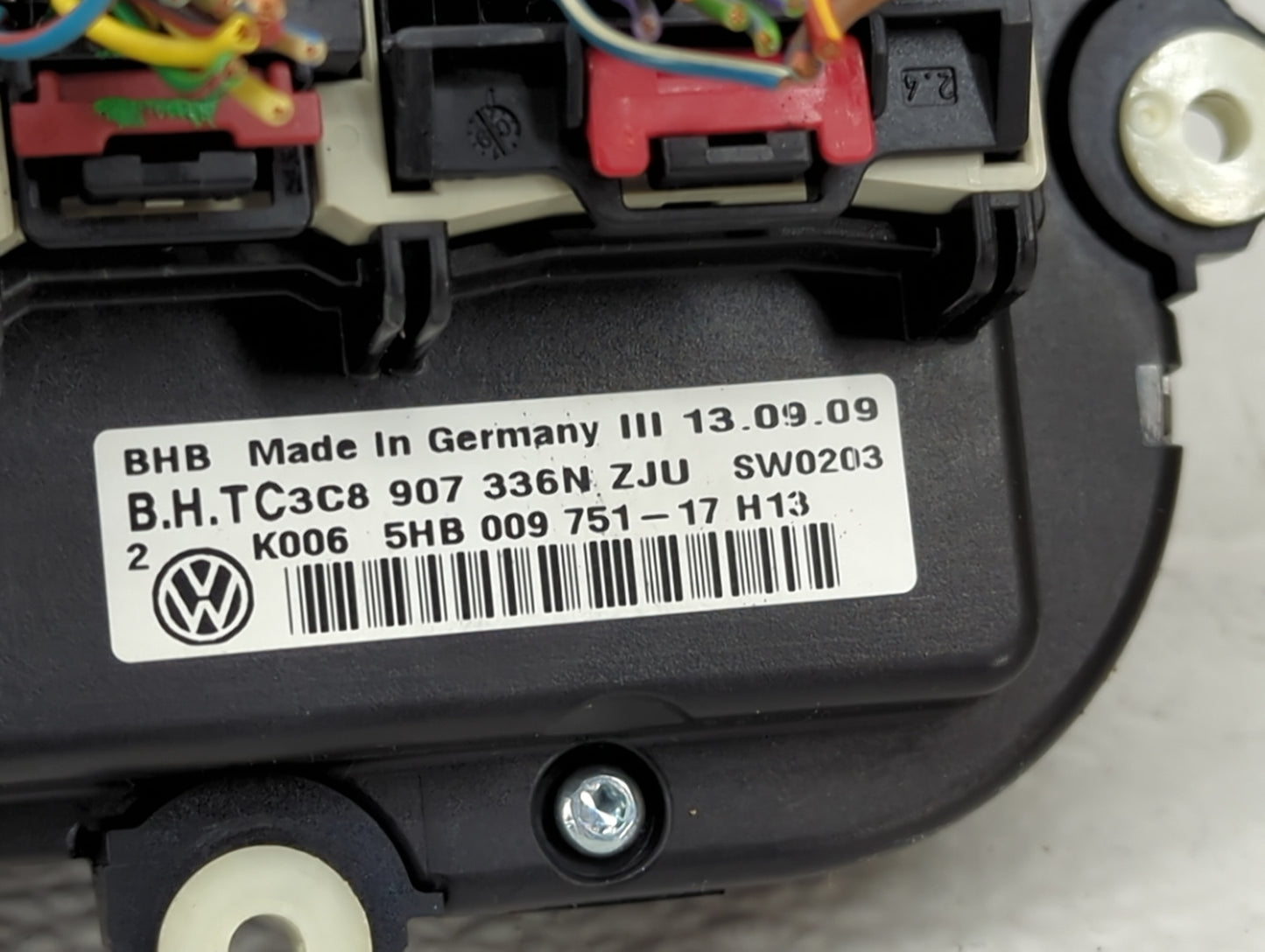2010-2011 Volkswagen Jetta Climate Control Module Temperature AC/Heater Replacement P/N:3C8907336N 5HB009751-17 Fits OEM Use