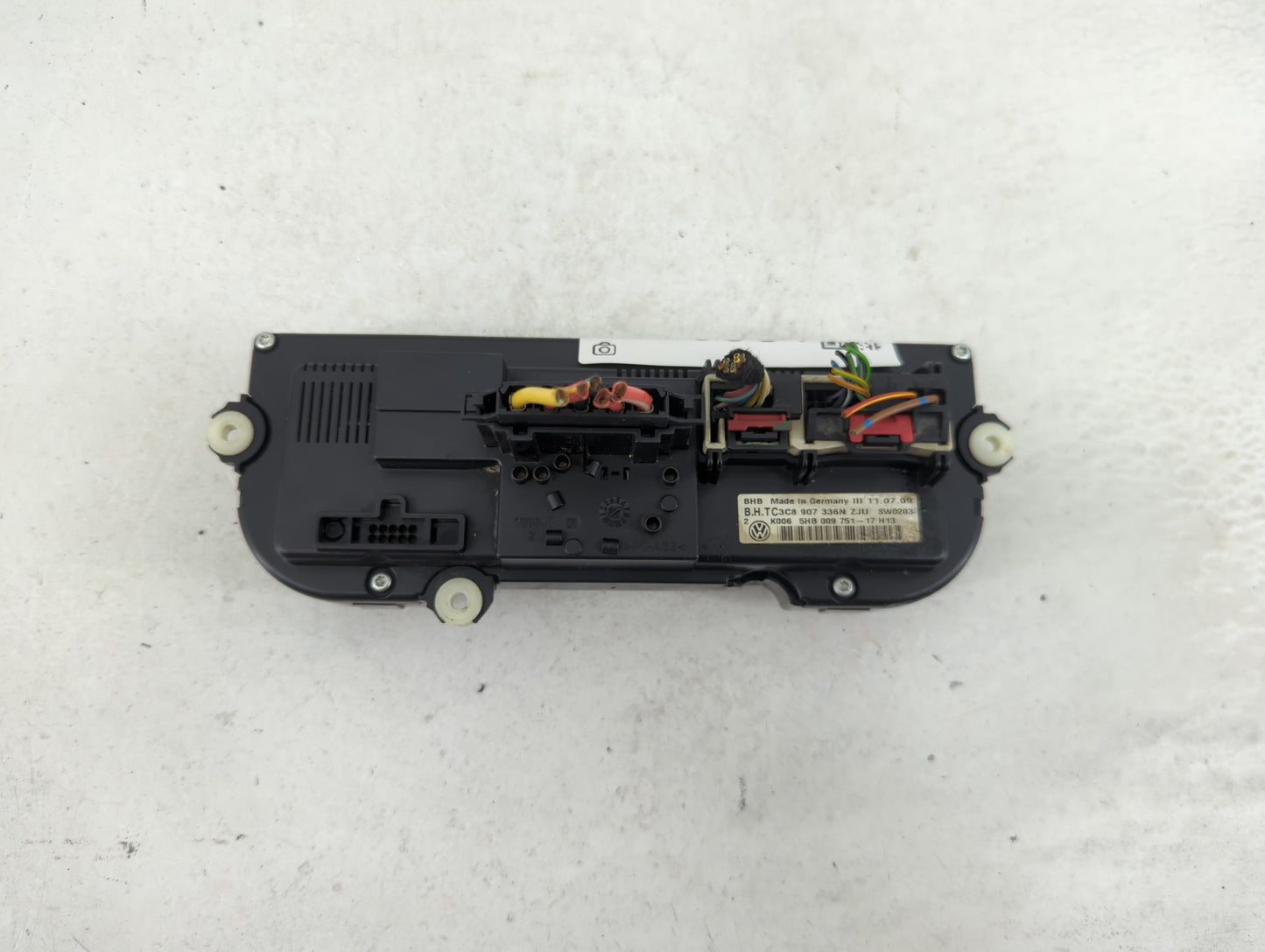 2010-2011 Volkswagen Jetta Climate Control Module Temperature AC/Heater Replacement P/N:3C8907336N 5HB009751-17 Fits OEM Use