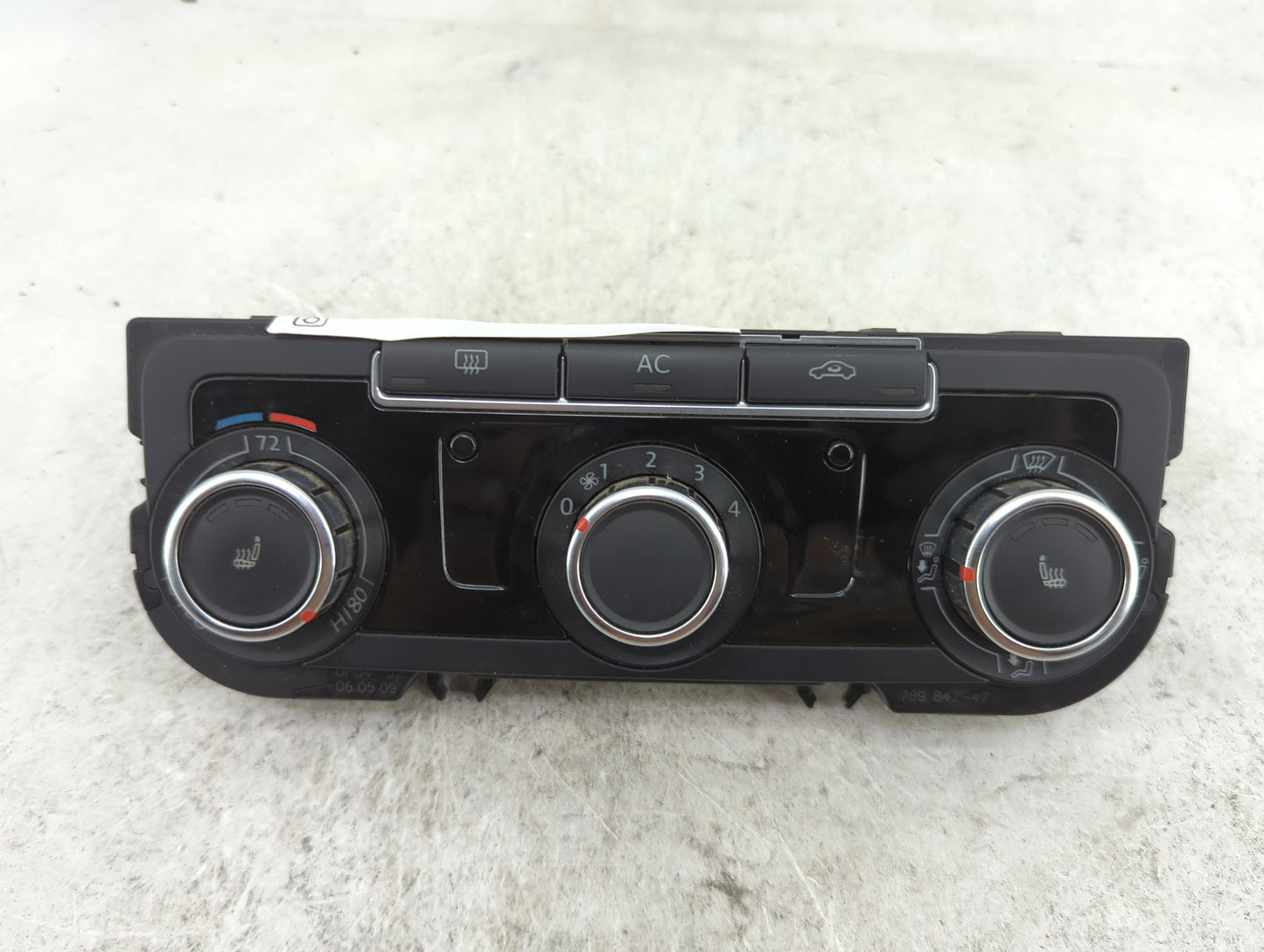 2010-2011 Volkswagen Jetta Climate Control Module Temperature AC/Heater Replacement P/N:3C8907336N 5HB00975117 Fits Fits 201