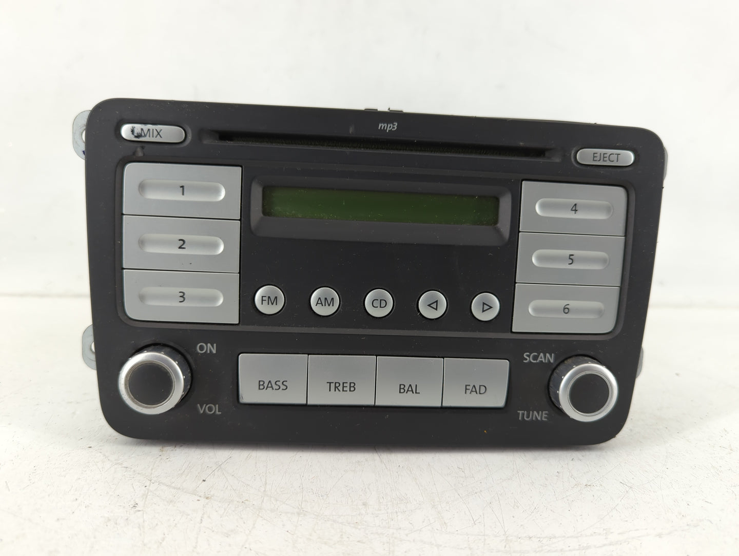 2010-2010 Volkswagen Jetta Am Fm Cd Player Radio Receiver - Oemusedautoparts1.com