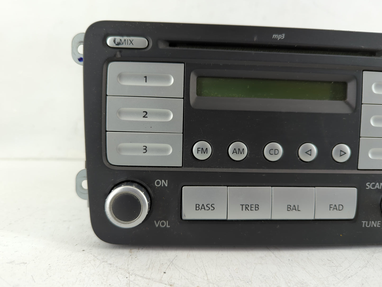 2010-2010 Volkswagen Jetta Am Fm Cd Player Radio Receiver - Oemusedautoparts1.com