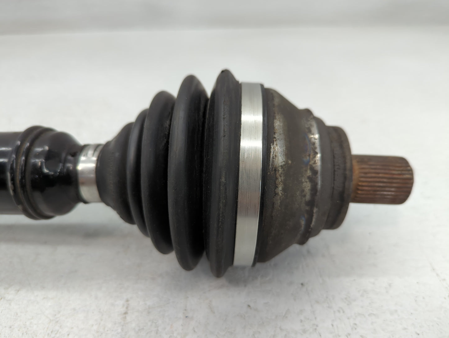 2006-2010 Volkswagen Jetta Axle Shaft Front Passenger Cv C/v - Oemusedautoparts1.com