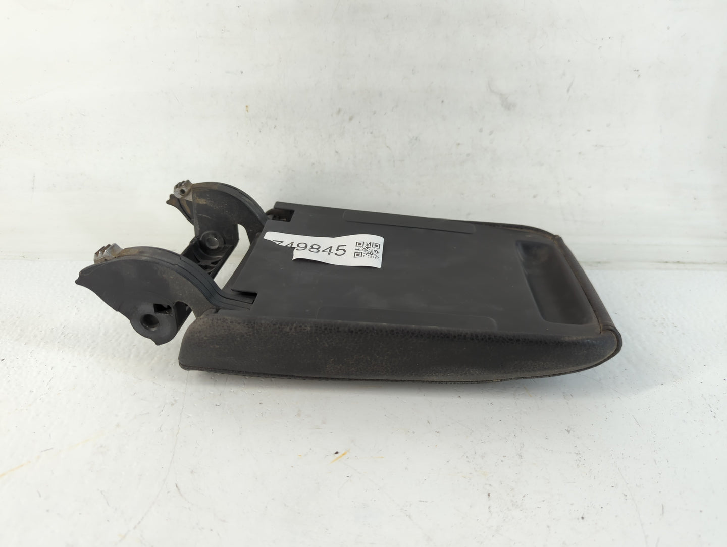 2010 Volkswagen Jetta Center Console Armrest Cover Lid Fits OEM Used Auto Parts - Oemusedautoparts1.com