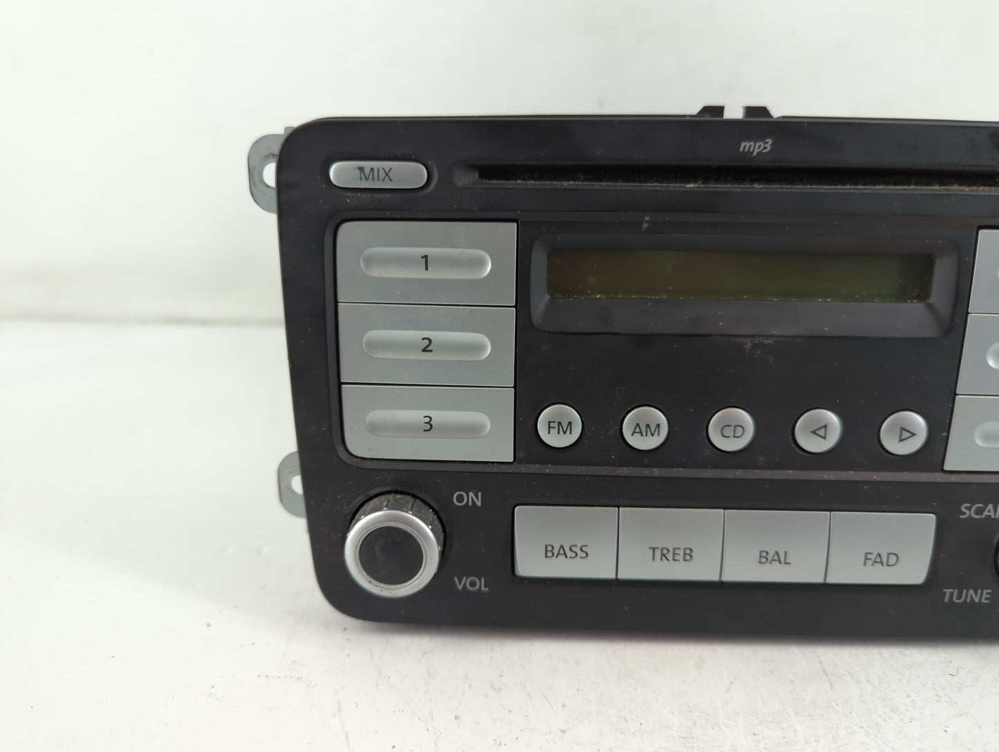 2010 Volkswagen Jetta Radio AM FM Cd Player Receiver Replacement P/N:28257182 Fits Fits 2011 OEM Used Auto Parts - Oemusedau