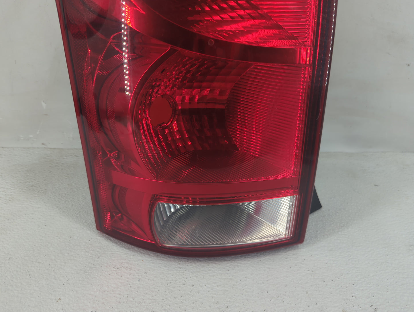 2010 Volkswagen Passat Tail Light Assembly Driver Left OEM P/N:ZSB 3C5 945 095J Fits OEM Used Auto Parts - Oemusedautoparts1