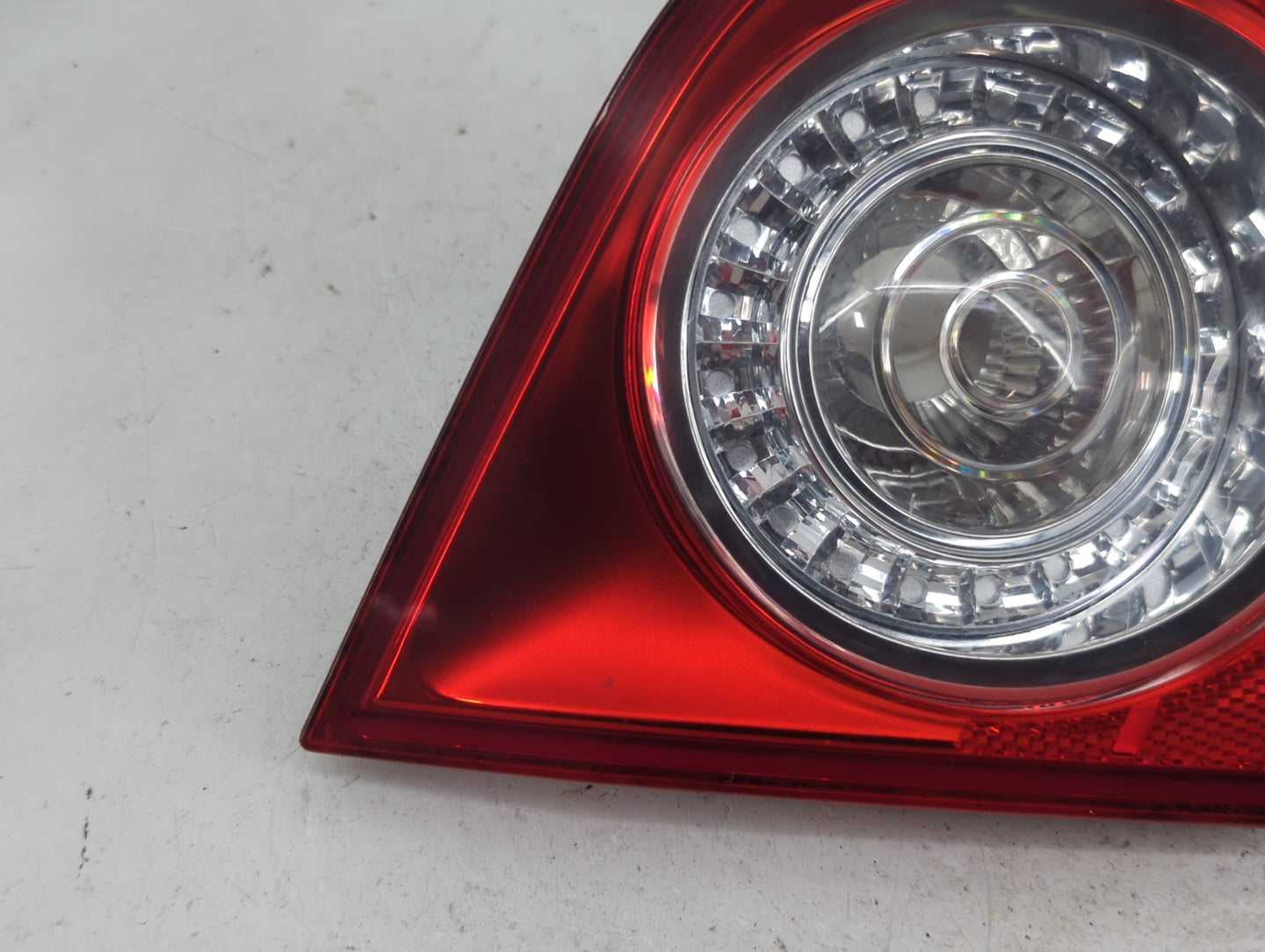 2008-2010 Volkswagen Passat Tail Light Assembly Driver Left OEM P/N:ZSB 3C5 945 093 Fits Fits 2008 2009 2010 OEM Used Auto P