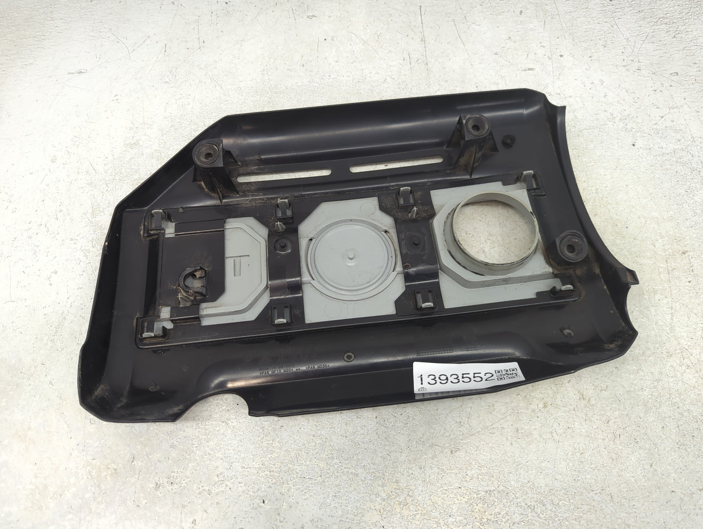 2010 Volkswagen Passat Engine Cover - Oemusedautoparts1.com