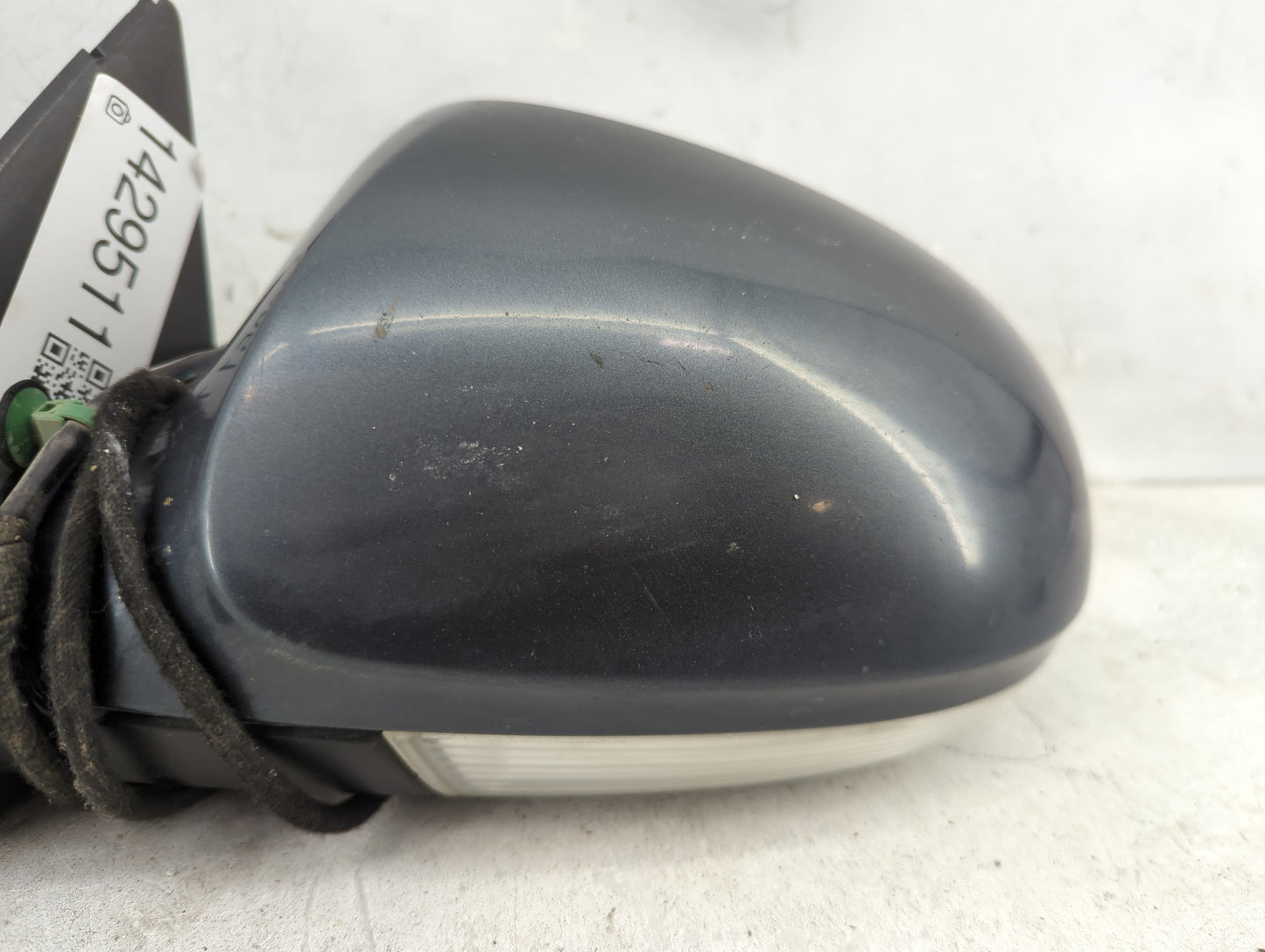 2006-2010 Volkswagen Passat Driver Side View Mirror - Left Door Mirror OEM Used - Oemusedautoparts1.com
