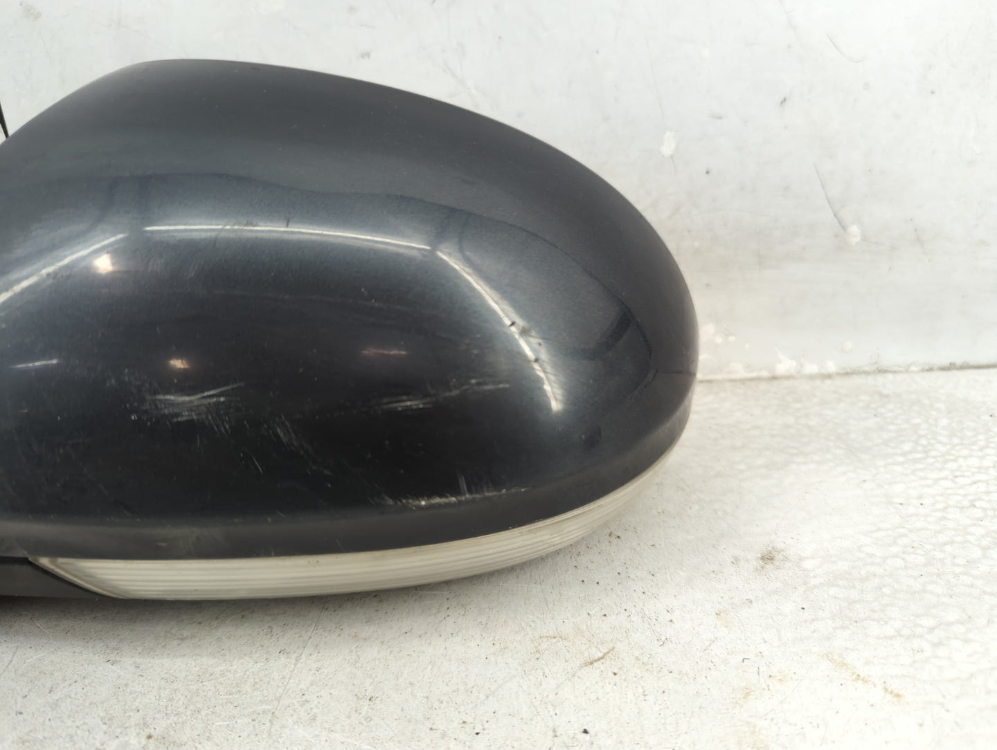 2006-2010 Volkswagen Passat Driver Side View Mirror - Left Door Mirror OEM Used - Oemusedautoparts1.com