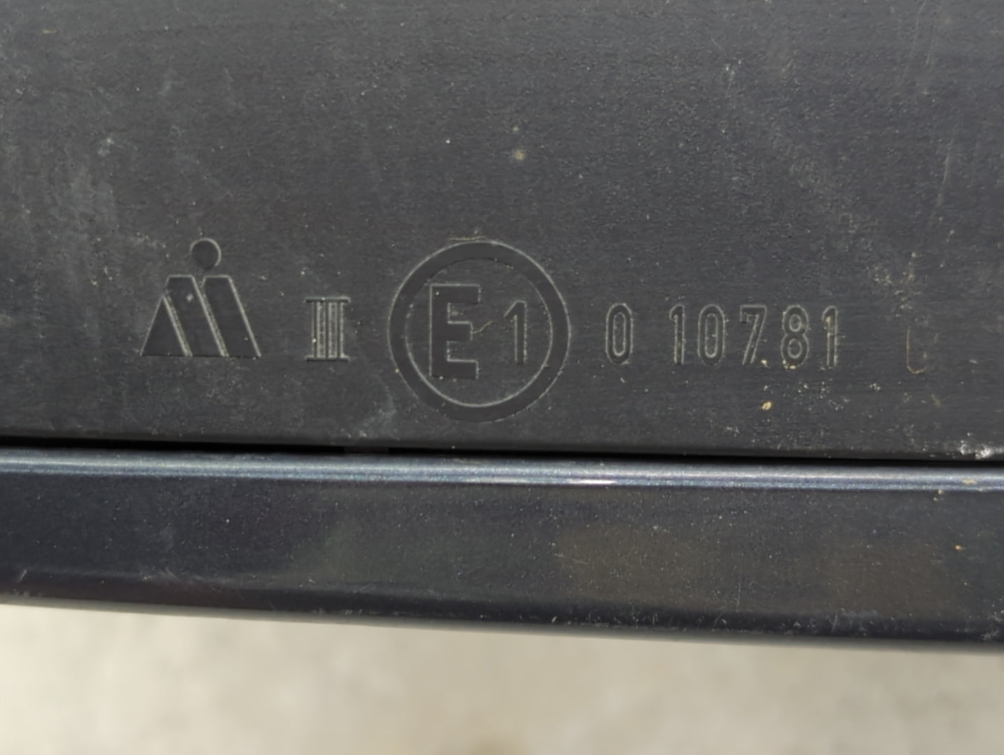 2006-2010 Volkswagen Passat Driver Side View Mirror - Left Door Mirror OEM Used - Oemusedautoparts1.com