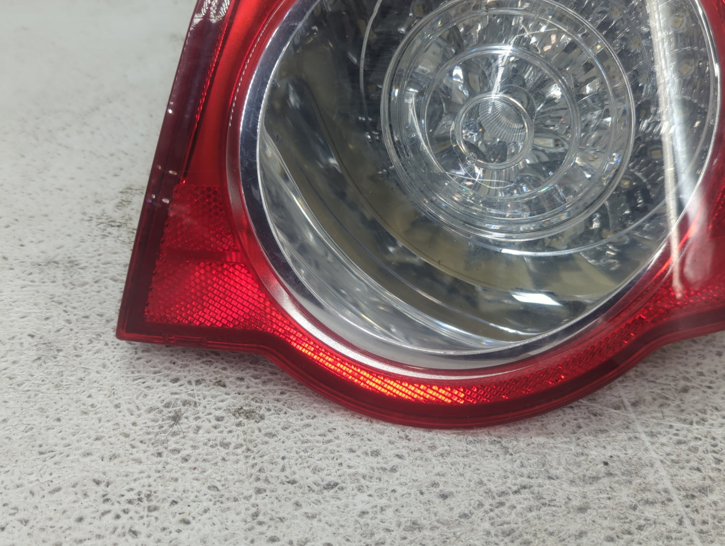 2008-2010 Volkswagen Passat Tail Light Assembly Passenger Right OEM Fits Fits 2008 2009 2010 OEM Used Auto Parts - Oemusedau
