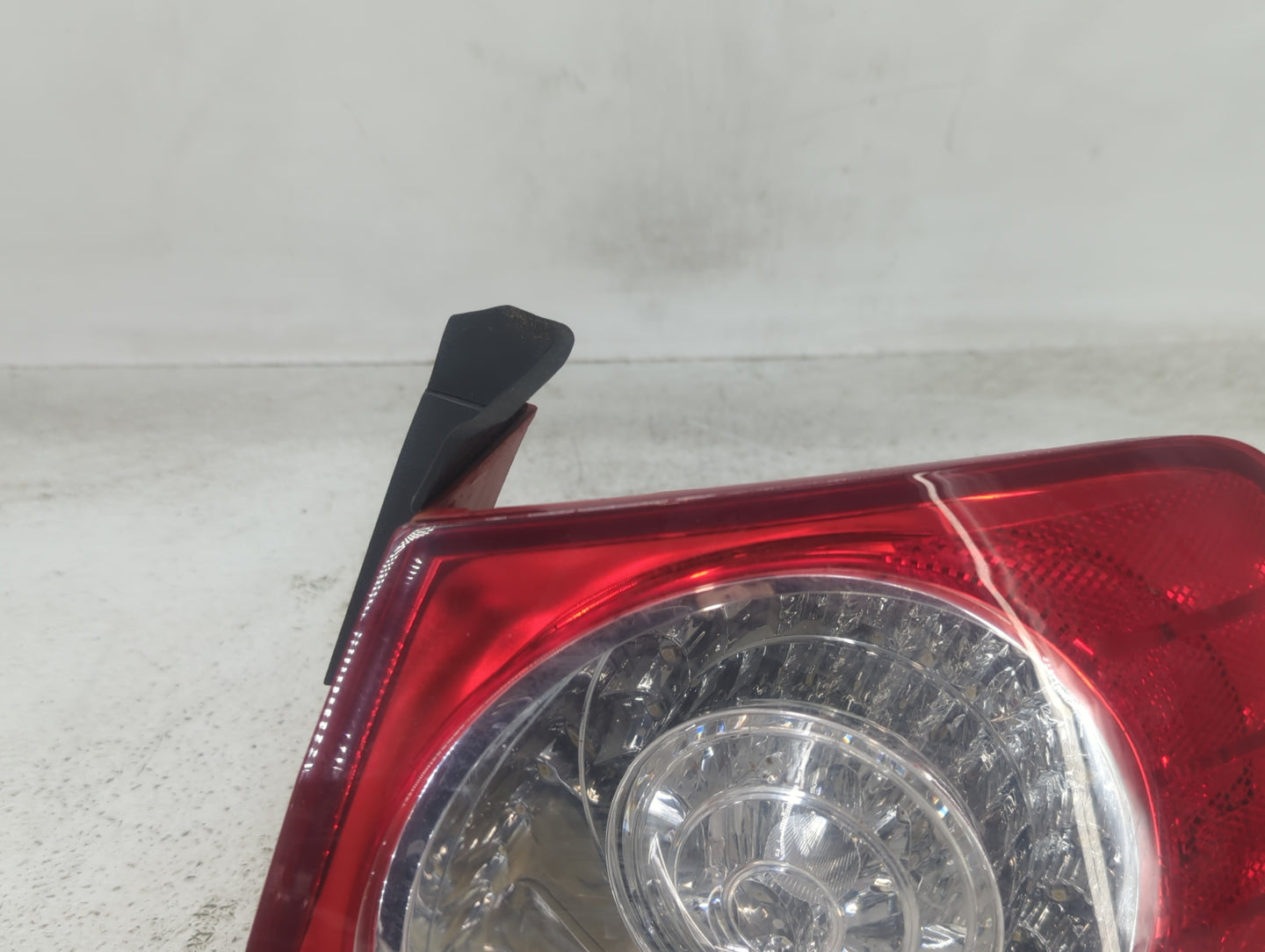 2008-2010 Volkswagen Passat Tail Light Assembly Passenger Right OEM Fits Fits 2008 2009 2010 OEM Used Auto Parts - Oemusedau