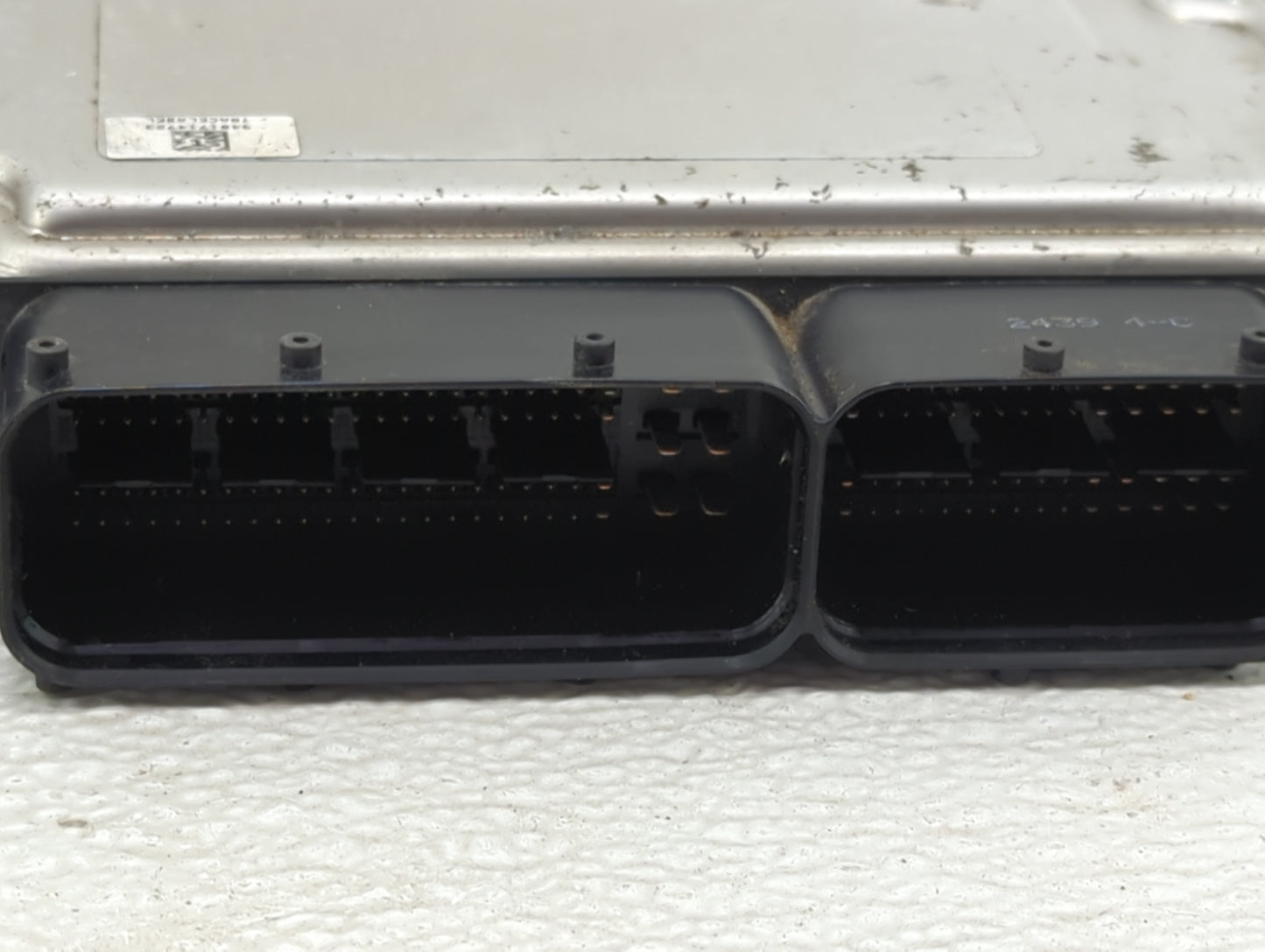 2010 Volkswagen Passat PCM Engine Control Computer ECU ECM PCU OEM P/N:06J906026DA, 0261S04957 Fits OEM Used Auto Parts - Oe