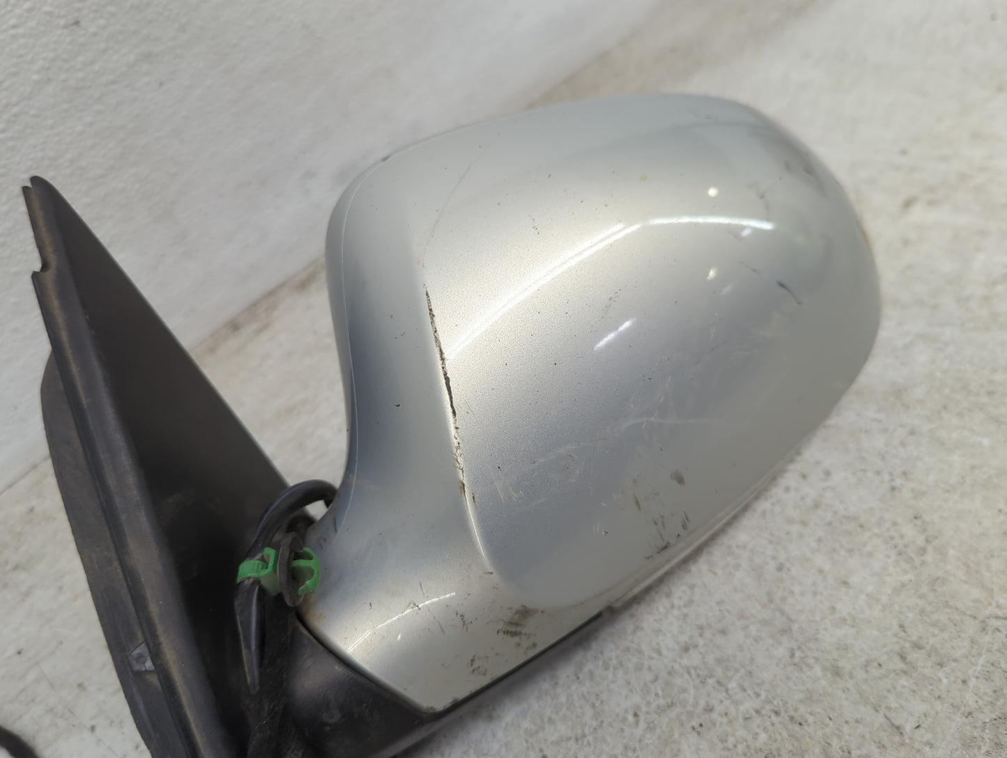 2006-2010 Volkswagen Passat Driver Side View Mirror - Left Door Mirror OEM Used - Oemusedautoparts1.com