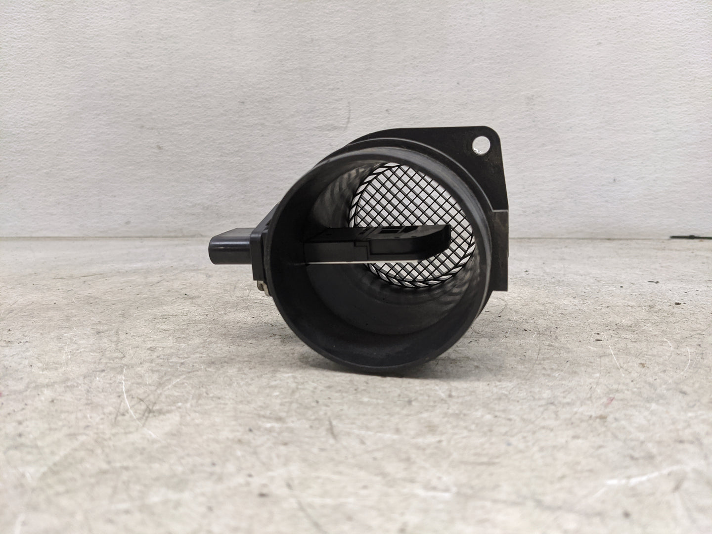 2008-2010 Volkswagen Passat Mass Air Flow Meter Maf - Oemusedautoparts1.com
