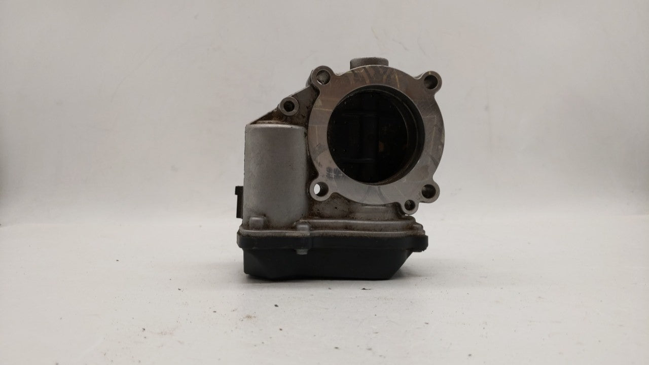 2006-2010 Volkswagen Passat Throttle Body P/N:E8-2103-0-09305-00485 06F 133 062 E Fits OEM Used Auto Parts - Oemusedautopart