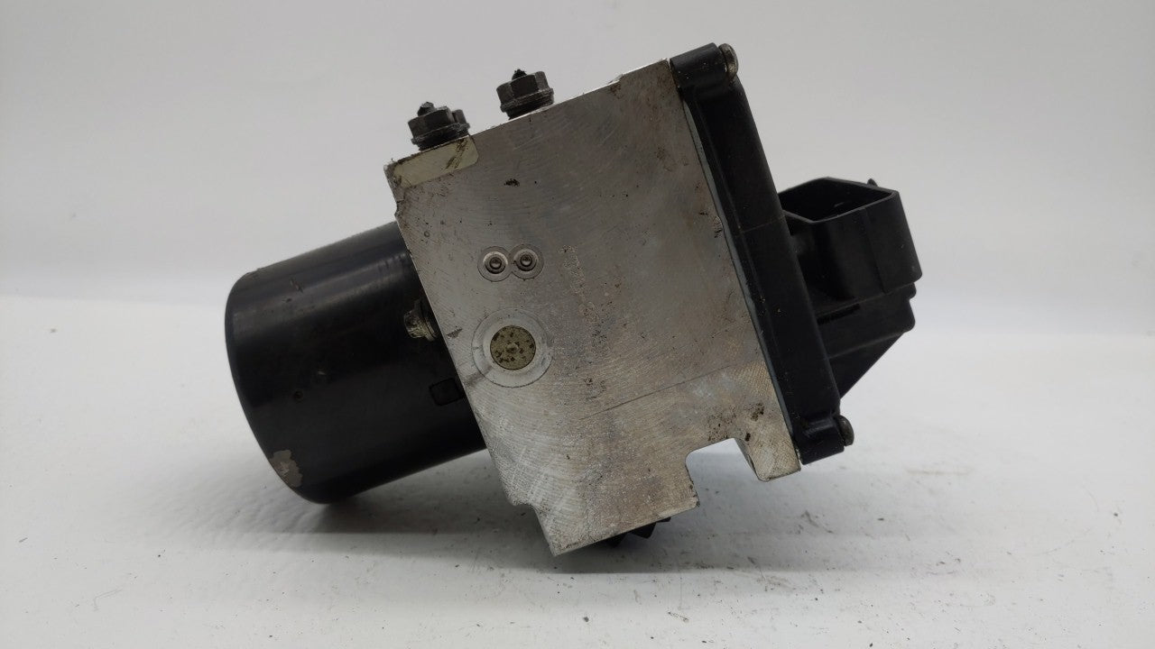 2009-2010 Volkswagen Passat ABS Pump Control Module Replacement P/N:3C0614109T 3C0.614.109.T, 3C0.614.109.P Fits Fits 2009 2