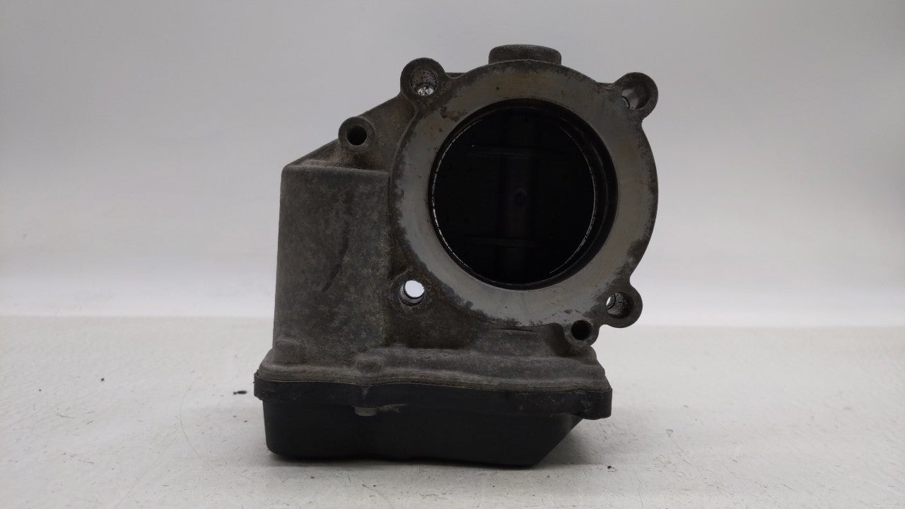 2006-2010 Volkswagen Passat Throttle Body P/N:E8-2103-0-09305-00485 06F 133 062 E Fits OEM Used Auto Parts - Oemusedautopart