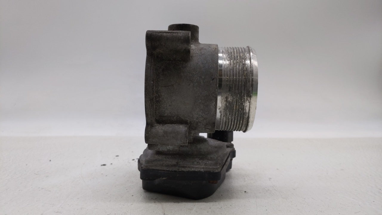 2006-2010 Volkswagen Passat Throttle Body P/N:E8-2103-0-09305-00485 06F 133 062 E Fits OEM Used Auto Parts - Oemusedautopart