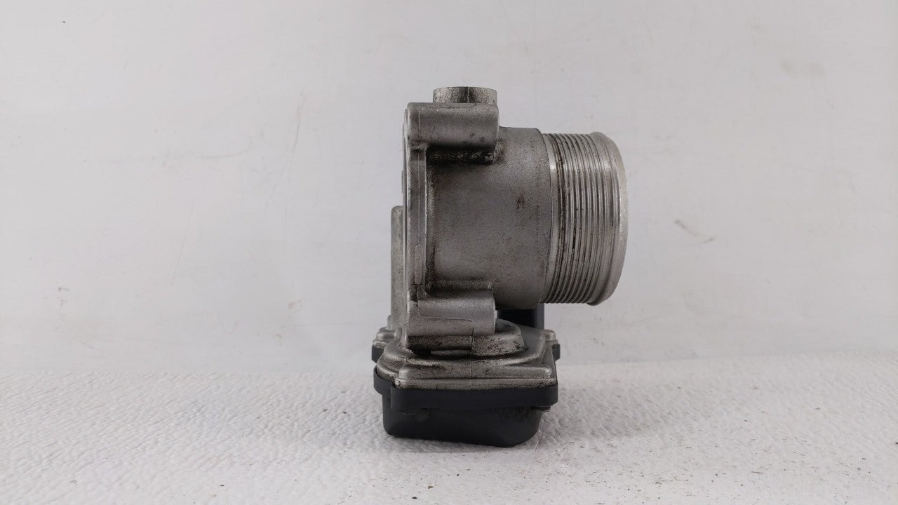 2006-2010 Volkswagen Passat Throttle Body P/N:E8-2103-0-09305-00485 06F 133 062 E Fits OEM Used Auto Parts - Oemusedautopart