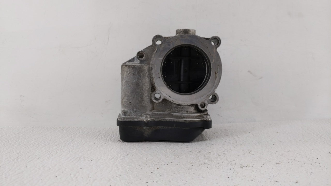 2006-2010 Volkswagen Passat Throttle Body P/N:E8-2103-0-09305-00485 06F 133 062 E Fits OEM Used Auto Parts - Oemusedautopart