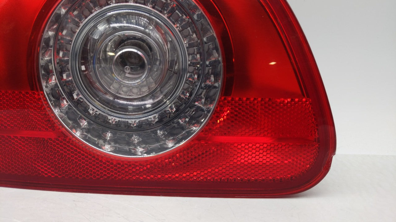 2006-2010 Volkswagen Passat Tail Light Assembly Driver Left OEM P/N:3C9 945 093A 05S Fits Fits 2006 2007 2008 2009 2010 OEM 